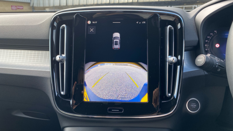 Volvo XC40 2.0 B3P Plus Dark 5dr Auto Petrol Estate